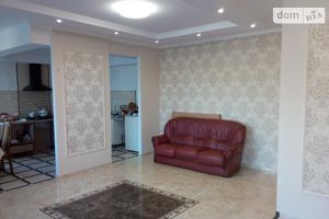 Продается дом на 3 этажа 290 кв. м с подвалом