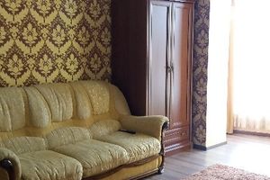 Продается 1-комнатная квартира 45.4 кв. м в Ивано-Франковске