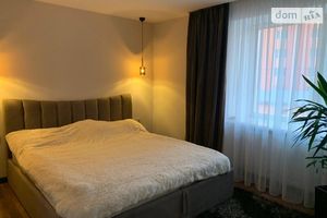 Продается 2-комнатная квартира 67 кв. м в Тернополе