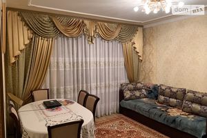 Продается 4-комнатная квартира 72 кв. м в Виннице