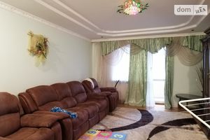 Продается 3-комнатная квартира 96 кв. м в Тернополе