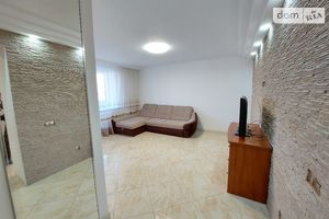 Сдается в аренду 2-комнатная квартира 68 кв. м в Тернополе
