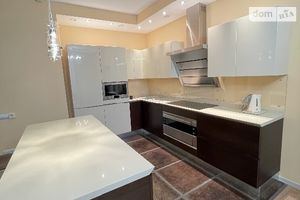 Здається в оренду 3-кімнатна квартира 138 кв. м у Києві