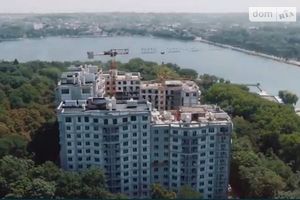 Продается 2-комнатная квартира 68 кв. м в Тернополе