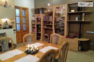 Продається 3-кімнатна квартира 117 кв. м у Харкові