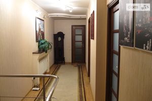Продається приміщення вільного призначення 238 кв. м в 8-поверховій будівлі