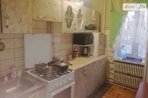Продается 3-комнатная квартира 64 кв. м в Тернополе