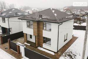 Продается дом на 2 этажа 148 кв. м с садом