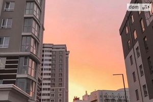 Продається 2-кімнатна квартира 66.93 кв. м у Хмельницькому