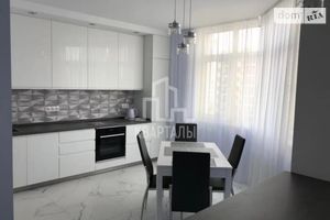 Сдается в аренду 3-комнатная квартира 83 кв. м в Киеве