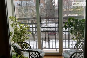 Продается 3-комнатная квартира 98 кв. м в Тернополе
