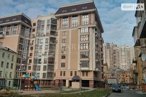 Продается 3-комнатная квартира 120 кв. м в Киеве