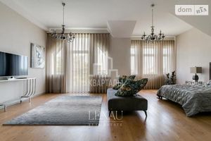 Сдается в аренду 3-комнатная квартира 290 кв. м в Киеве