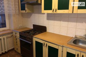 Сдается в аренду 1-комнатная квартира 40 кв. м в Днепре