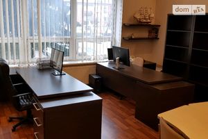 Здається в оренду офіс 30 кв. м в торгово-офісному центрі