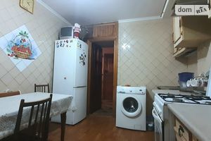 Продается 3-комнатная квартира 70 кв. м в Днепре