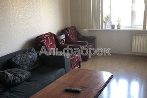 Сдается в аренду 3-комнатная квартира 72 кв. м в Киеве