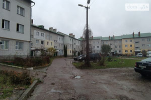 Продается 3-комнатная квартира 66 кв. м в Чернигове