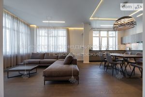 Продается 3-комнатная квартира 113 кв. м в Киеве