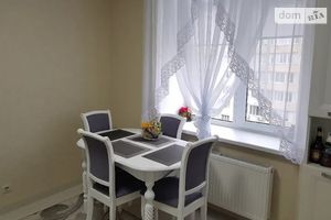 Продається 2-кімнатна квартира 75 кв. м у Хмельницькому