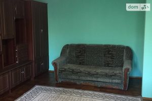 Сдается в аренду 1-комнатная квартира 45 кв. м в Черновцах