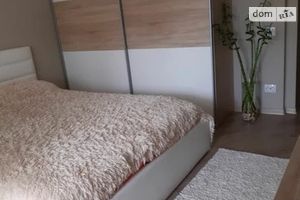 Продається 3-кімнатна квартира 90 кв. м у Хмельницькому