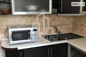 Сдается в аренду 3-комнатная квартира 75 кв. м в Киеве