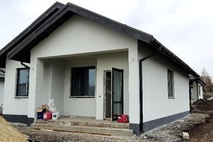 Продается одноэтажный дом 110 кв. м с бассейном