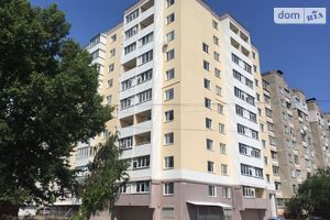 Продається 3-кімнатна квартира 86.1 кв. м у Чернігові