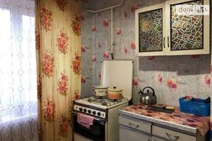 Продається 1-кімнатна квартира 31 кв. м у Полтаві