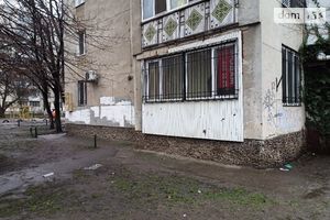 Продається офіс 60 кв. м в житловому фонді