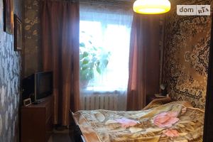 Продается 4-комнатная квартира 80 кв. м в Хмельницком