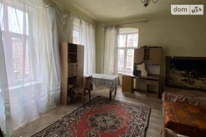 Продається 4-кімнатна квартира 87 кв. м у Львові