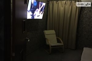 Сдается в оренду частина будинку 45 кв. м з садом