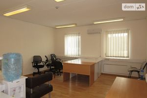 Здається в оренду офіс 32.5 кв. м в бізнес-центрі