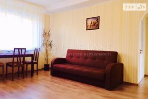 Продается 3-комнатная квартира 63 кв. м в Киеве
