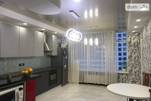 Продается 2-комнатная квартира 76 кв. м в Киеве