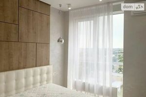 Продается 2-комнатная квартира 72 кв. м в Днепре
