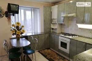 Продается 3-комнатная квартира 107 кв. м в Тернополе