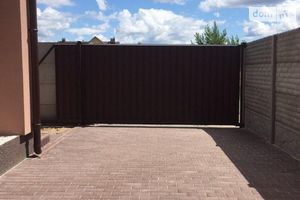 Продается дом на 2 этажа 112 кв. м с балконом