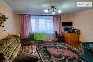 Продается 3-комнатная квартира 65 кв. м в Полтаве