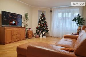 Продается 3-комнатная квартира 97 кв. м в Тернополе