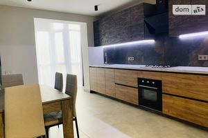 Продається 1-кімнатна квартира 56 кв. м у Дніпрі