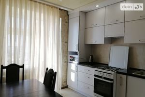 Продається 1-кімнатна квартира 45 кв. м у Тернополі