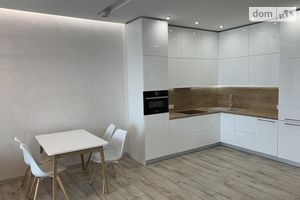 Продається 2-кімнатна квартира 72 кв. м у Дніпрі