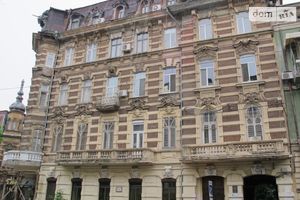 Продается 4-комнатная квартира 102 кв. м в Одессе