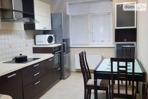 Сдается в аренду 3-комнатная квартира 93 кв. м в Киеве