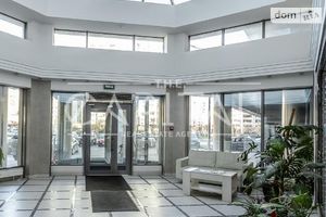Продается 1-комнатная квартира 60 кв. м в Киеве