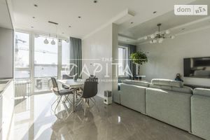 Продается 3-комнатная квартира 120 кв. м в Киеве