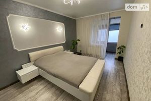Продається 2-кімнатна квартира 60.1 кв. м у Одесі